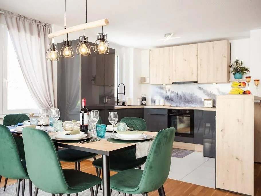 4-Zimmer-Apartment - Messe - Airport - Tiefgarage - 3-Schlafzimmer - Kueche ラインフェルデン＝エヒターディンゲン