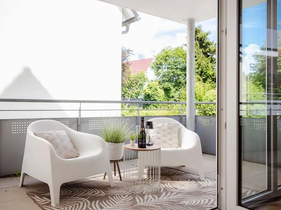 4-Zimmer-Apartment - Messe - Airport - Tiefgarage - 3-Schlafzimmer - Kueche ラインフェルデン＝エヒターディンゲン